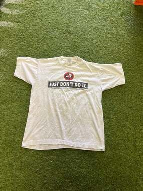 Vintage 90s Just Don't Do It Tobacco Control Coalition T-Shirt Large